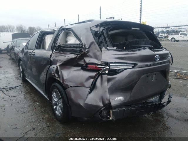 2022 Toyota Sienna, VIN: 5TDKRKEC2NS112154
