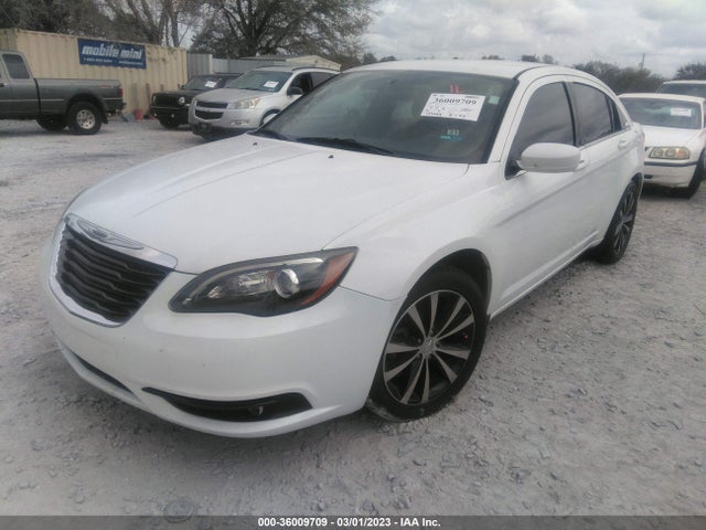1C3CCBBB8DN655292 Chrysler 200 Touring
