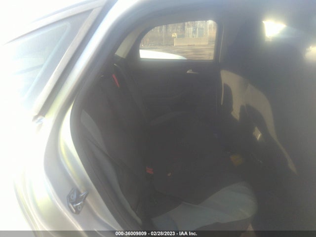 2018 FORD FOCUS SE VIN: 1FADP3F23JL251169