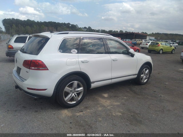 2014 Volkswagen Touareg, VIN: WVGEP9BP2ED006958