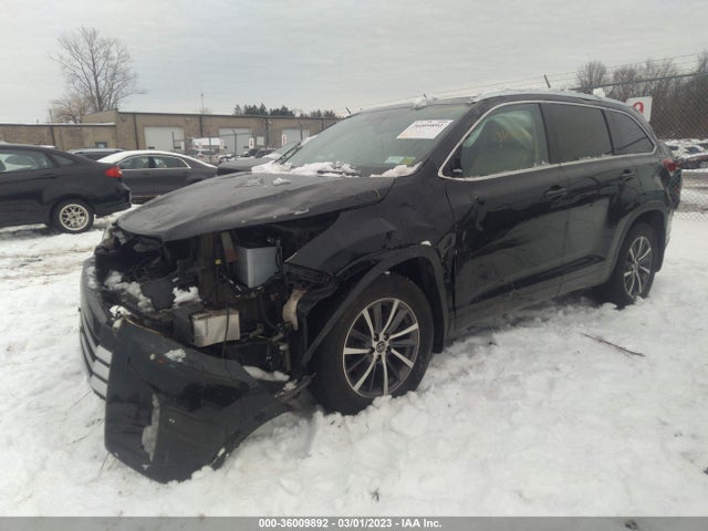 Toyota Highlander 2017 5TDJZRFH9HS483556 Image 2