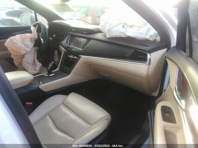 1GYKNDRS1HZ262939 Cadillac Xt5 Luxury Awd