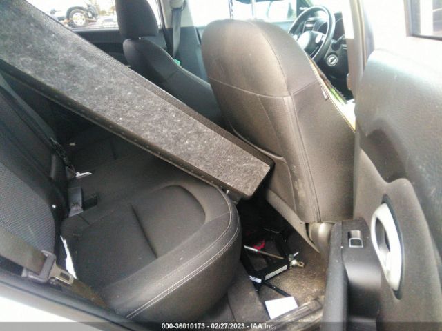 KNDJP3A56H7476784 KIA SOUL +