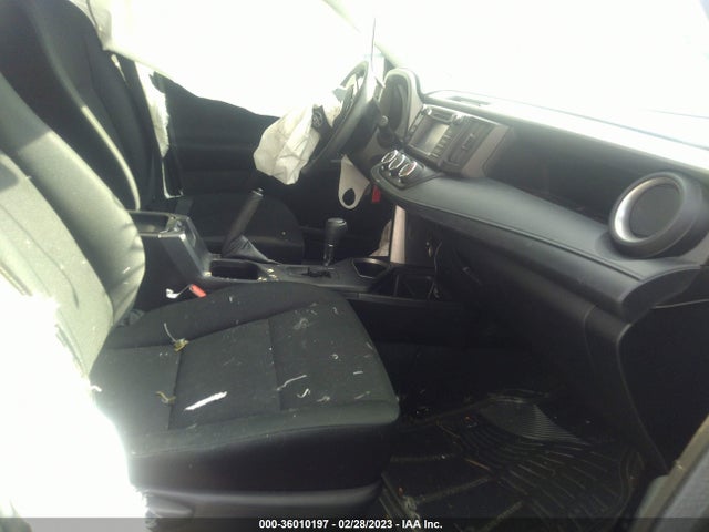 Toyota RAV4 LE 2018 2T3ZFREV5JW415603 Image 6