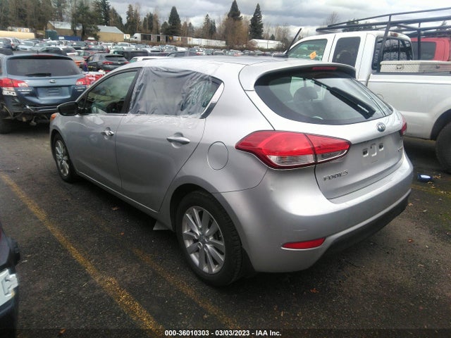 KIA Forte 5-door Ex 2015 KNAFX5A83F5303547 Image 3