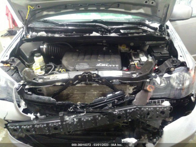 2C4RDGBG1JR199646 Dodge Grand Caravan Se Plus