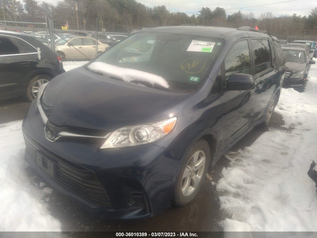 Toyota SIENNA LE 2020 5TDKZ3DC2LS041980 Image 2