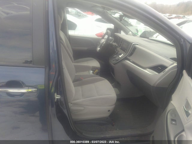 Toyota SIENNA LE 2020 5TDKZ3DC2LS041980 Image 6
