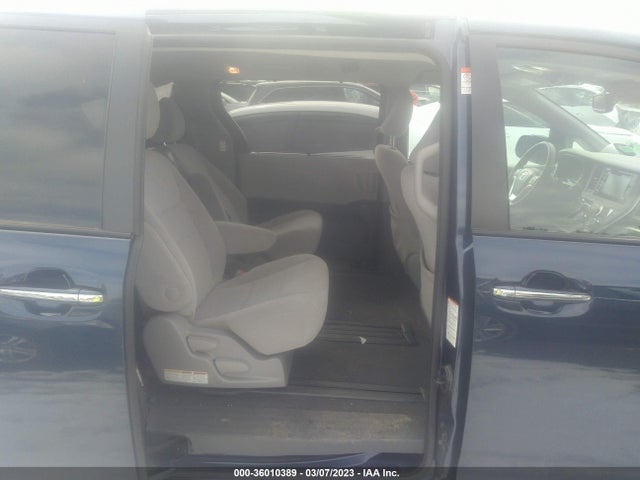 Toyota SIENNA LE 2020 5TDKZ3DC2LS041980 Image 9