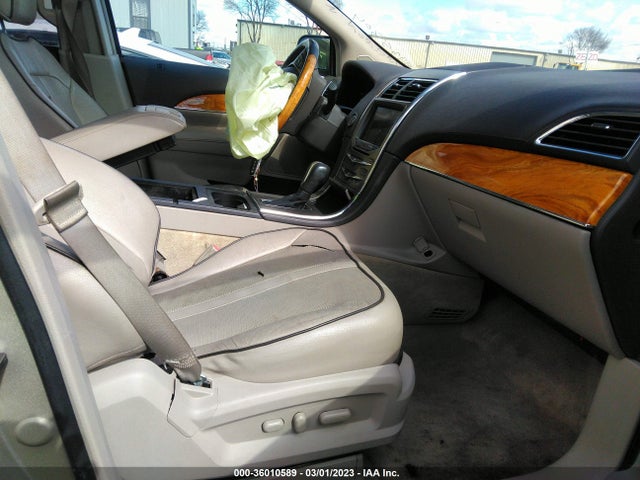 2011 LINCOLN MKX VIN: 2LMDJ6JK2BBJ16965