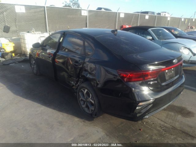 3KPF24AD2KE065942 KIA Forte Lxs