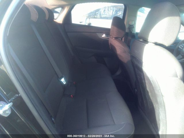 3KPF24AD2KE065942 KIA Forte Lxs