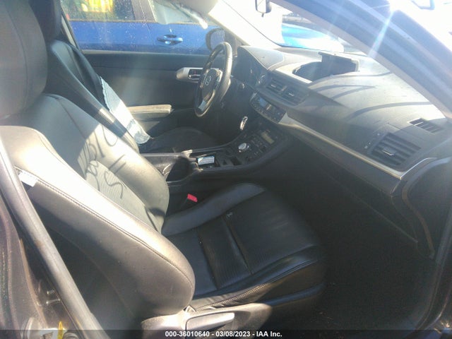 JTHKD5BHXC2095705 Lexus CT 200H