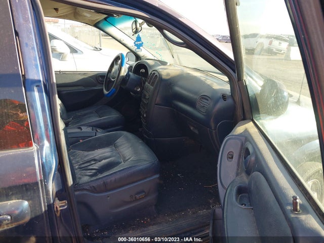 2002 DODGE GRAND CARAVAN ES VIN: 2B8GP54L72R628797