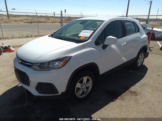 Chevrolet TRAX LS 2018 KL7CJNSB1JB719086 Image 2
