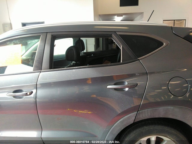 Hyundai TUCSON SE 2017 KM8J33A44HU313471 Image 6