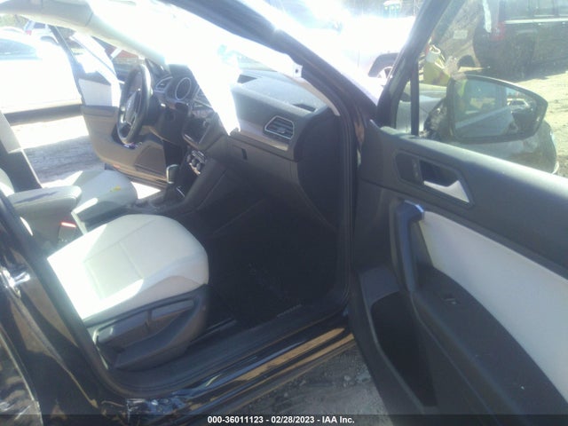 2019 VOLKSWAGEN TIGUAN SE/SEL/SEL R-LINE VIN: 3VV2B7AX6KM188113