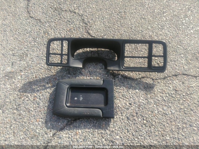 GMC Sierra 1500 Sle 2003 2GTEC19V631128348 Image 3