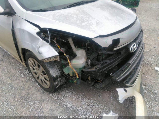 Hyundai ELANTRA GT 2016 KMHD35LH9GU324442 Image 7