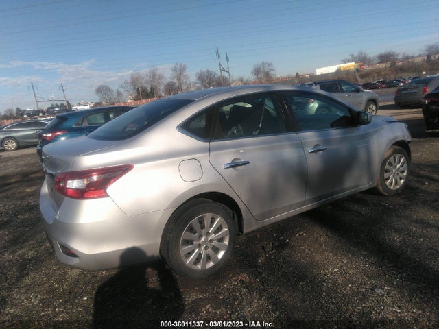2018 NISSAN SENTRA S VIN: 3N1AB7AP2JY325391