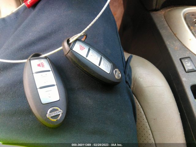JN8AS5MT5BW164929 Nissan ROGUE SV