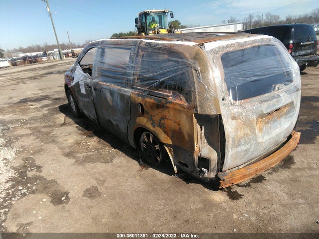 2A4RR5D1XAR213018 Chrysler Town & Country Touring