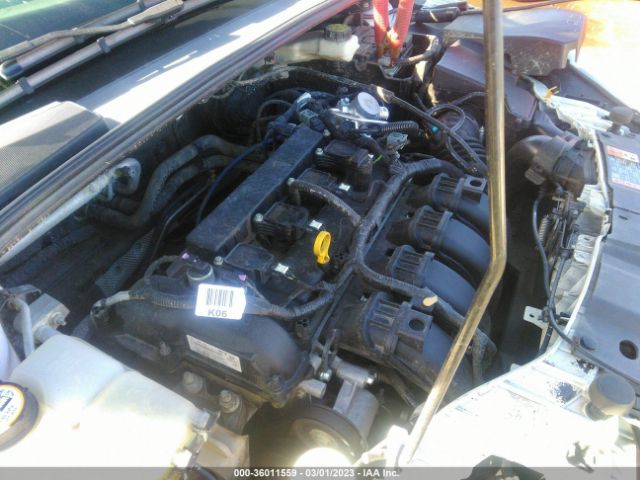 1FADP3F21HL285623 Ford FOCUS SE