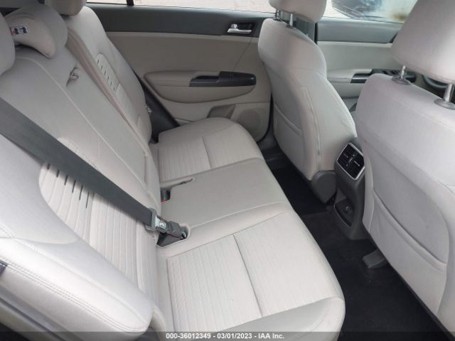 KNDPMCAC7H7079621 KIA Sportage Lx