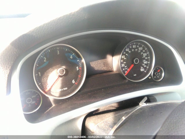 WVGFK9BP8CD005460 Volkswagen Touareg Lux