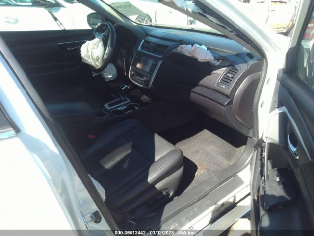 1N4AL3AP2HC136249 Nissan Altima 2.5 Sl