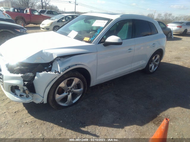 WA1BAAFY8M2082704 Audi Q5 Premium Plus