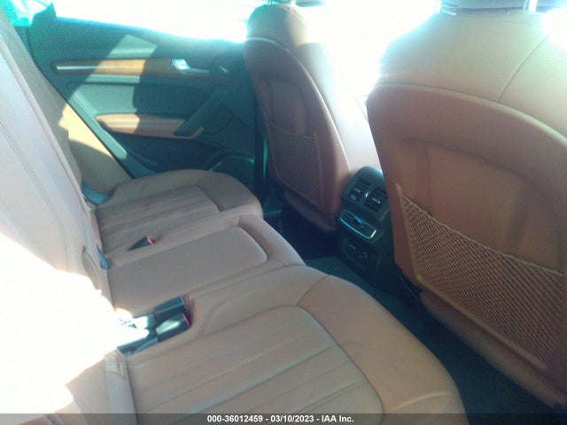 WA1BAAFY8M2082704 Audi Q5 Premium Plus