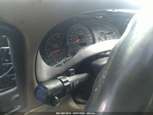2005 GMC SIERRA 2500HD VIN: 1GTHK232X5F923208