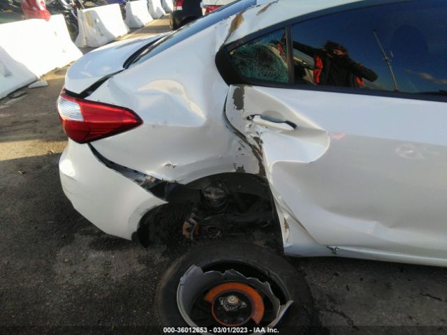 KNAFX4A61E5195730 KIA FORTE LX