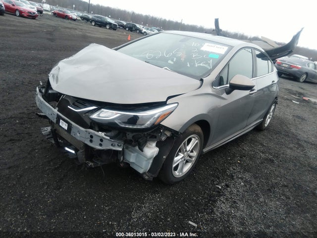 Chevrolet CRUZE LT 2018 1G1BE5SMXJ7208265 Image 2