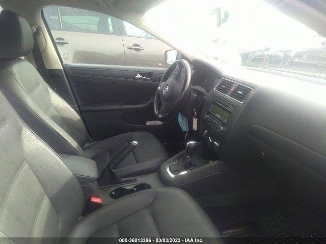 2011 VOLKSWAGEN JETTA SEDAN SE W/CONVENIENCE PZEV VIN: 3VWDZ7AJ4BM324735