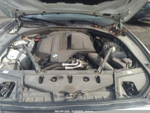 BMW 5 Series 535i 2013 WBAFR7C57DC818875 Image 11