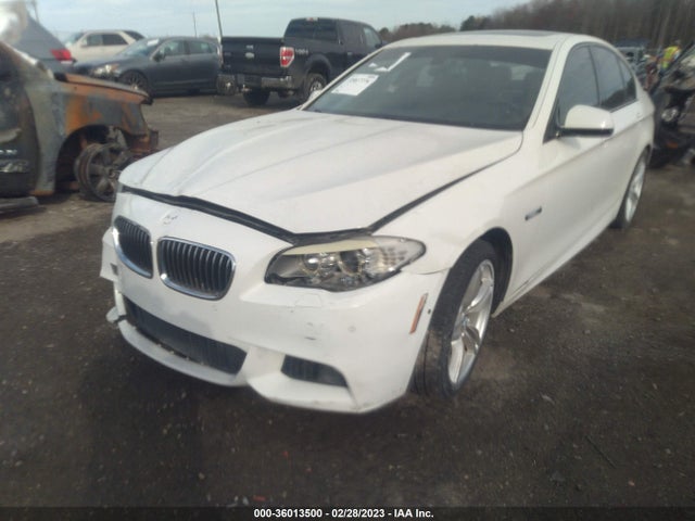 BMW 5 Series 535i 2013 WBAFR7C57DC818875 Image 2