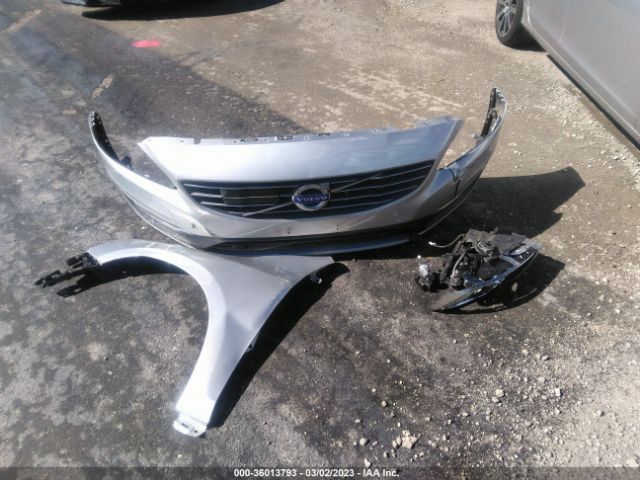 YV140MEM4F1261813 Volvo V60 T5 Drive-e Platinum