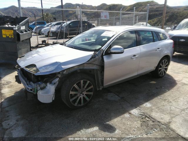 YV140MEM4F1261813 Volvo V60 T5 Drive-e Platinum