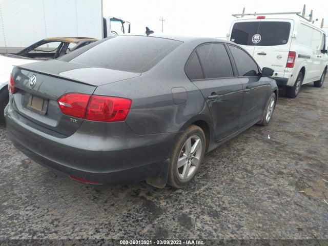 3VWLL7AJ2CM079335 Volkswagen Jetta Sedan Tdi