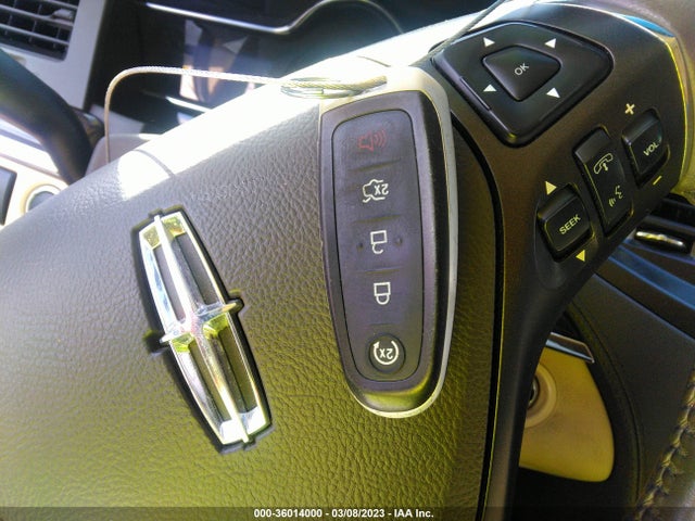 Lincoln MKS 2013 1LNHL9DK7DG609525 Image 3