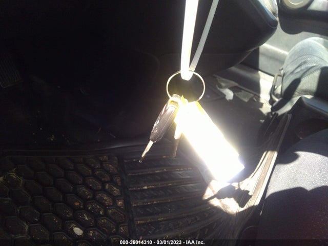 2011 HONDA CR-V SE VIN: 5J6RE3H47BL009758