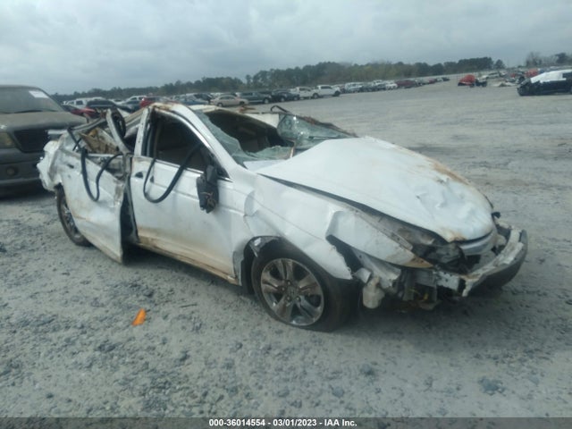 2011 HONDA ACCORD SDN LX-P VIN: 1HGCP2F4XBA052118
