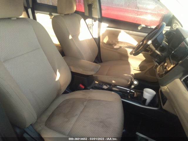 JA4AD3A3XHZ054488 Mitsubishi Outlander Se/sel