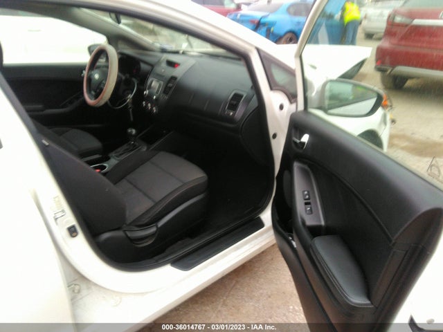 2016 KIA FORTE LX VIN: KNAFX4A65G5605108