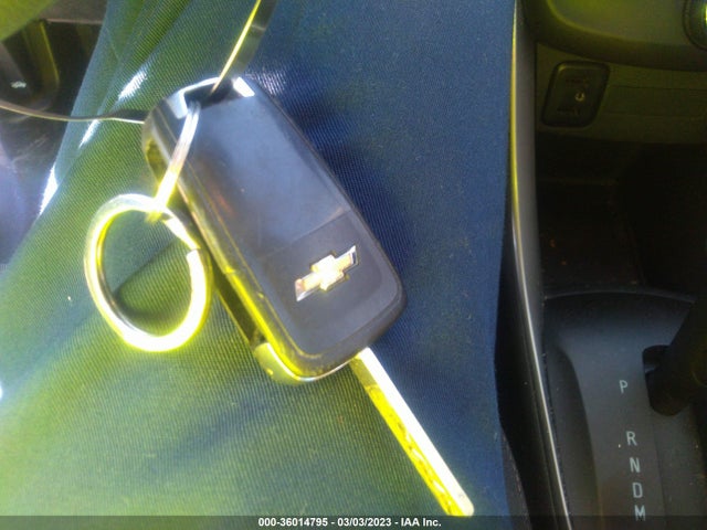 Chevrolet TRAX LS 2018 KL7CJKSB0JB724519 Image 3