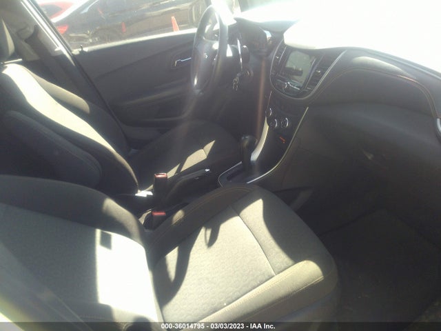 Chevrolet TRAX LS 2018 KL7CJKSB0JB724519 Image 6