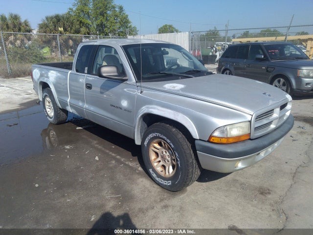 Dodge Dakota Sport 2002 1B7GL32X92S562116 main image