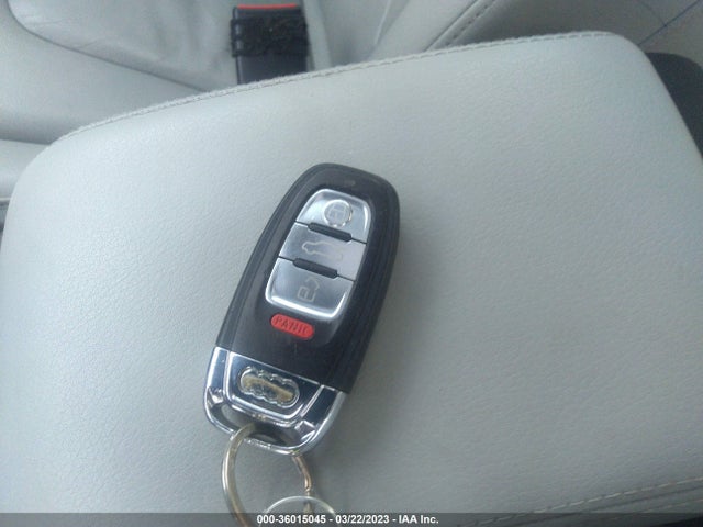 2015 Audi A4, VIN: WAUFFAFL2FN006407